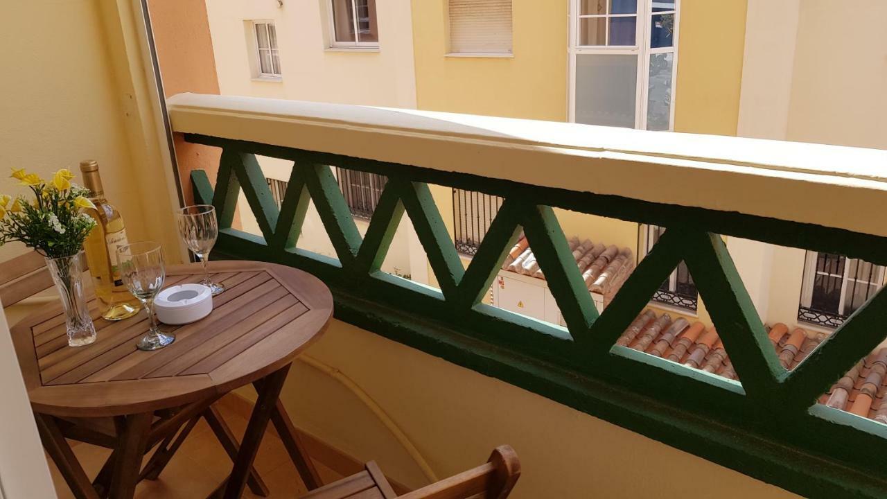 Apartamento Nerja Beach Bagian luar foto