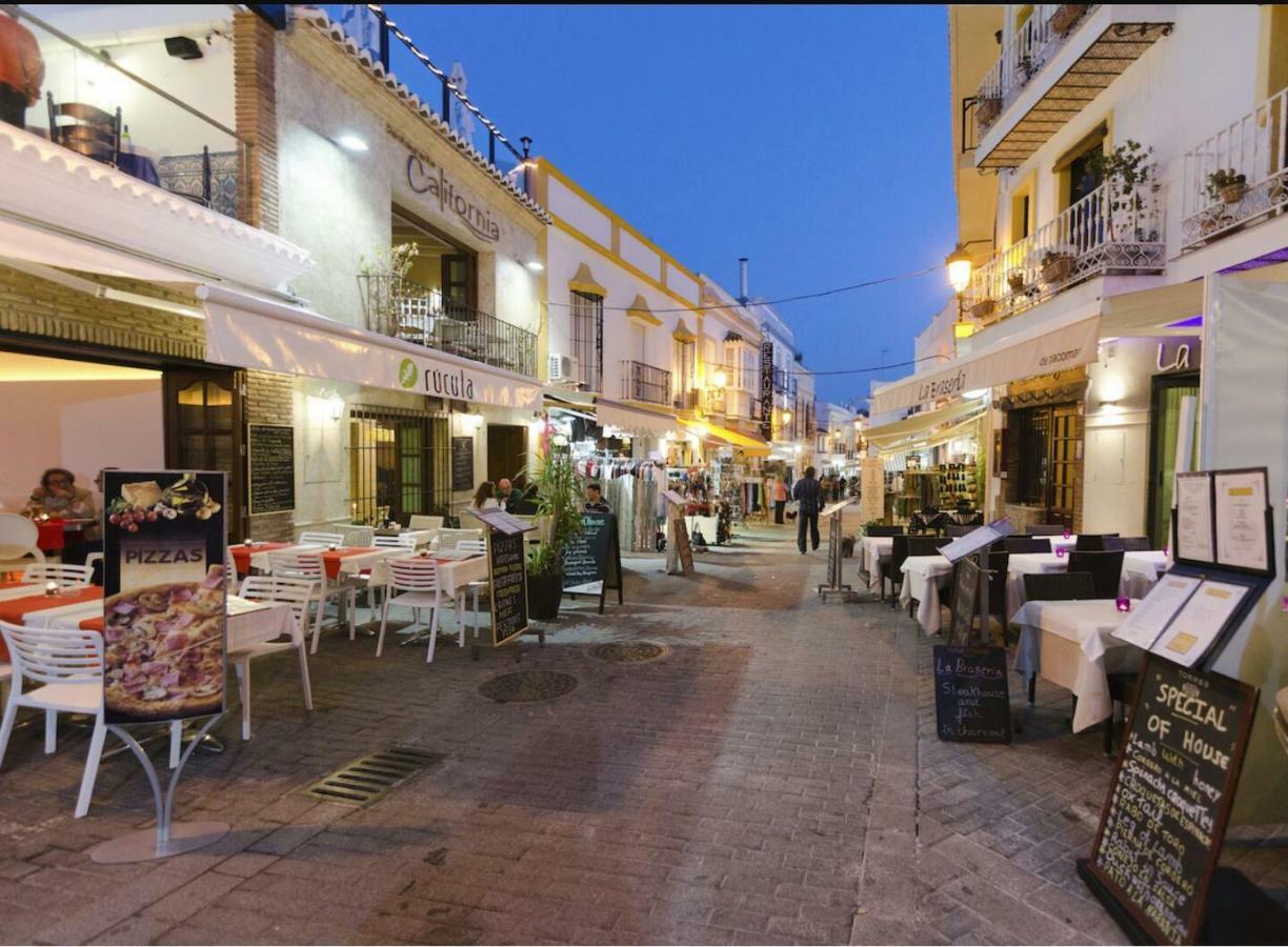 Apartamento Nerja Beach Bagian luar foto