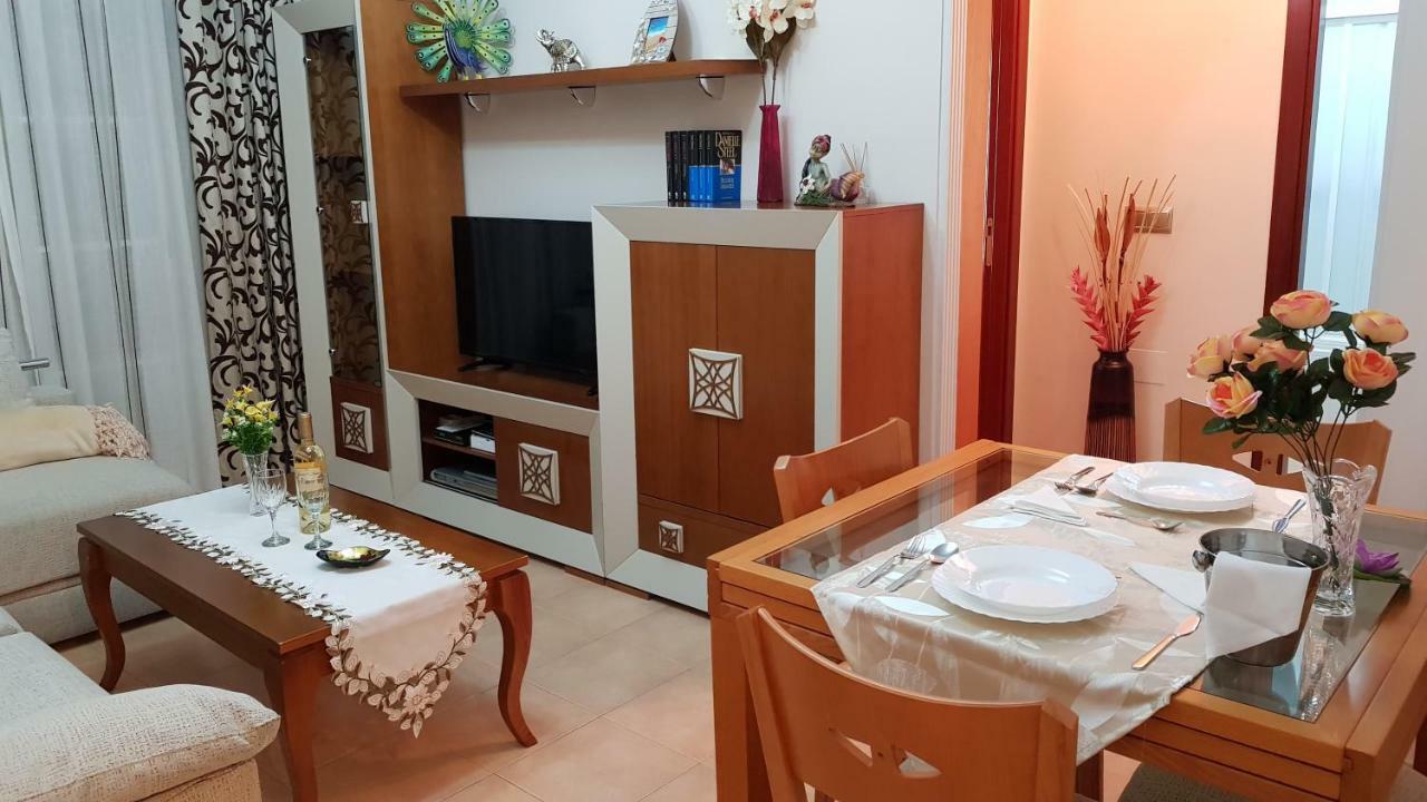 Apartamento Nerja Beach Bagian luar foto